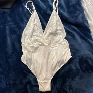 Auden , Size M, white body suit